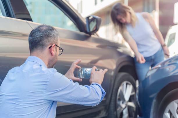 Professional Sr22 Insurance technician working in Johnson City, KS